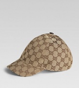 The distinctive double-G pattern adorns a classic cap with signature web detail.Elastic band 65% polyester/35% cotton Made in Italy