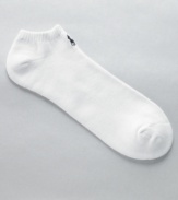 Offered in extended sizes, these sporty low socks offer unmatched comfort and a streamlined cut for a superior workout.
