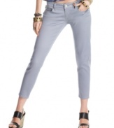 Lighten up in cropped denim from Celebrity Pink Jeans. Featuring a cool color wash and skinny leg style, these jeans are a great way to nab trend-right style this season!