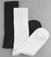 Looking for the perfect six pack? Before you even think about taking on a new workout for your abs, turn to this six pack of athletic crew socks.