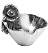 Utterly romantic, the Juliet Petal tidbit bowl features an organic shape and poppy blossom sculpted in nickel-plated aluminum. Hand finished detail lends unique character to each piece from Star Home.