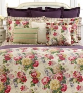 This Surrey Garden shams from Lauren by Ralph Lauren renders a delightful floral motif for a look that evokes feelings of the quaint English countryside. Side closure.