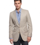 Enter neutral territory. This blazer from Kenneth Cole Reaction instantly pulls your look together.