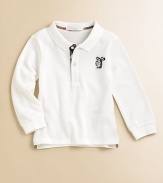 Pure and simple, a classic polo with long sleeves and the little knight appliqué in airy pique.Ribbed polo collarLong sleeves with ribbed cuffsButton placket with woven check trimAppliqué logo at chestSplit hemCottonMachine washImported Please note: Number of buttons may vary depending on size ordered. 