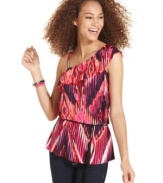 Sharp zigzags add printed magic to this one-shoulder top from BCX -- and totally awakens your day look! Pair it with your skinny jeans for an outfit that's cool and carefree!
