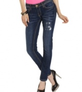 Time for a skinny jean update! This dark wash style from Dollhouse is full of cool deets, from the paint splatter effect at the thigh, to the pair of back pockets that sport an awesome design!