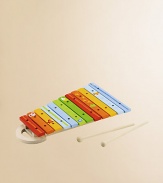 Brightly colored wood design has 12 different notes with a pentatonic scale (five basic notes) that nurtures creativity and musical discovery. Includes two wood strikers and carrying handle Recommended for ages two and up 1¼ pounds 12W X 1½H X 8½D Imported