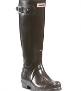 Hunter original rubber rain boots have the legendary Hunter fit and comfort and are perfect for a rainy day.