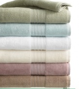 Live in the lap of luxury. This washcloth from Hotel Collection gives a spa-like feel to your bathroom with ultra-soft, pure Turkish cotton. Choose from six muted hues.