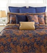 Inspired by the beautiful Indonesian island, this Lauren Ralph Lauren Indigo Bali bedskirt with linen fabric transforms your bedroom into an exotic destination.