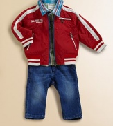 A classic pair of jeans in a miniature version for your little man.Front snap closureAdjustable waistband with belt loopsZip flyFive pocket style76% cotton/23% polyester/1% elastaneMachine washImported