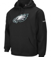 Take a page from your favorite team's playbook and toss on this Philadelphia Eagles fleece sweatshirt when you're heading to the game.