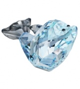 Glittering like the sea in faceted aqua crystal, Danny embodies the playful spirit of Swarovski's Sealife figurines.