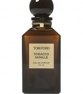 This modern take on an old world men's club opens immediately with opulent essences of tobacco leaf and aromatic spice notes. The heart unfolds with creamy tonka bean, tobacco flower, vanilla and cocoa, and finishes with a dry fruit accord, enriched with sweet wood sap. 