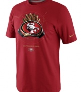 Have a hand in pumping up support for your favorite football team with this San Francisco 49ers NFL t-shirt from Nike.