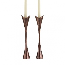 In celebration of its 60th Anniversary, Nambé introduces the Heritage collection, a gorgeous tribute to 60 years of exquisite Nambé design. Rendered in bronze in signature organic shapes, the pieces in the collection add a dash of old world charm to your home décor for the ultimate in rustic chic.