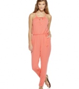 Planet Gold elevates slouchy style to trend-right heights with this harem pants jumpsuit! Pairs perfectly with cute sandals for a look that flaunts the two big C's: comfy and chic!