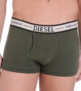 With a stretchy cotton fit and a stylish logo waistband, these Diesel trunks pair perfectly under all your pants.