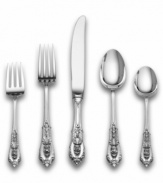The traditional rose point design found in the wedding veils of queens and princesses is eloquently captured in this stunning sterling silver cream soup spoon.