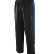 Stay ahead of the game and show your support anytime with these Duke Blue Devils NCAA basketball pants featuring Dri-Fit technology from Nike.