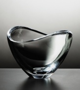 You'll fall in love with the graceful curves of this contemporary crystal bowl from leading décor designer, Nambé. In a versatile 11 size, bowl retains its elegance whether empty or filled.