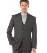 To make a lasting impression, this regular fit blazer by Perry Ellis will get you noticed.