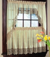 A stirring blend of simple texture and extravagant detail, the Bali tier valance features sheer, light-filtering fibers with exquisite macramé accents.