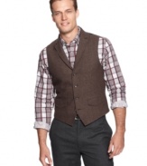 Go from daily to dapper in an instant with the addition of this sharp Tasso Elba vest.