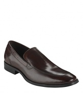 Sleek, full-leather slip on from Cole Haan, with the added comfort and support of Nike Air™ technology in the heel.