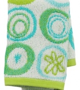 Jazz it up! A bold motif of swirls and florals in a lively palette gives this All That Jazz washcloth a fun and carefree appeal that's full of flair.