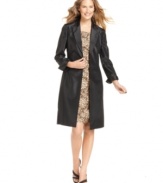 A gorgeous shantung coat dresses up a printed sheath for this sophisticated suit from Le Suit. Easily accessorize the coat with a flower pin in a matching print.