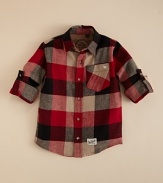 His constant companion for crisp autumn outings, this handsome plaid complements his jean or chino everyday ensemble.