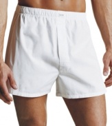 A classic part of any guy's wardrobe, this woven cotton boxer offers a traditional fit and a timeless sense of comfort.