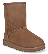 UGG Australia classic boots. Twin faced sheepskin with suede heel guard upper and molded EVA outsole. Insole of genuine sheepskin sock that naturally wicks away moisture and keeps feet dry.