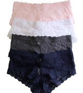 Sultry boyshorts in Hanky Panky's signature floral lace.