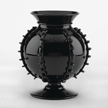 Juliska glassware is mouth-blown by artisans in the hills of Prague. The unique composition of Juliska glass allows it to be blown especially thin, making the glass an unexpected pleasure to drink from and to handle. Being handmade, no 2 pieces of Juliska are identical. Each will have its own individual character - small bubbles, slight color and size variations. Dishwasher-safe on warm gentle cycle with mild detergent. Larger or highly decorated pieces - wash by hand. Juliska glassware is mouth-blown by artisans in the hills of Prague. The unique composition of Juliska glass allows it to be blown especially thin, making the glass an unexpected pleasure to drink from and to handle. Being handmade, no 2 pieces of Juliska are identical. Each will have its own individual character - small bubbles, slight color and size variations. Dishwasher-safe on warm gentle cycle with mild detergent. Larger or highly decorated pieces - wash by hand.