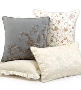 Lauren by Ralph Lauren brings a classic touch to the English Isles ensemble with this decorative pillow, featuring a pointelle knit that renders beautiful eyelet holes for a lacy effect. Finished with a ruffle border.