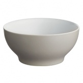 Designed by David Chipperfield. Both durable and versatile, the salad bowl is perhaps more strict in terms of its function. Perfect for soup, cereal or when just that small amount is needed.