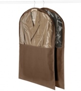 Keep clothes alive! Storing and protecting garments is quick and simple with this set of vinyl zip bags that keep out dust, odors, moths and more. Organize your suits, sweaters, blouses and other short garments so they always look as good as new!