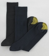 Keep your feet in total comfort with these Goldtoe socks.
