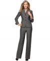 Tailored details like stylish seaming and rolled split cuffs make this Le Suit pants suit an ideal pick for your workweek wardrobe.