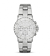 This gleaming silver-tone watch from MICHAEL Michael Kors captures modern, sporty style. Features include three-eye functionality and date window.