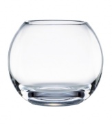 Shaped to hold lots of crisscrossed stems and full blossoms, this Lenox Garden rose bowl creates a spectacular centerpiece from one of the most recognizable blooms. Beautiful for any space and shade of bouquet in luminous glass. Qualifies for Rebate