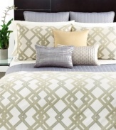 A bold, quilted pattern infuses your space with a new look of luxury. Zipper closure. (Clearance)