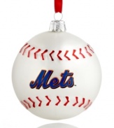 Hit a holiday home run with Kurt Adler's MLB baseball ornament for New York Mets fans. Red and white glass offers cheer that lasts well beyond the season.