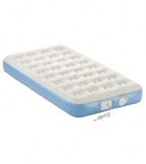 Pump it up! Get the sleep you crave in a minute's notice with the convenience of a built-in hands-free pump that inflates deflates the bed in less than one minute. A soft-to-the-touch flocked surface keeps sheets in place, while a support system of oval coils takes care of the best rest.