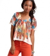 Feathers get a new hue attitude on this printed tee from Fresh Brewed! Pair it with your bright jeans for a look that's all about technicolor!