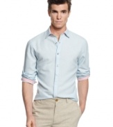 Dig this lightweight shirt for an on-trend casual look from Sons of Intrigue.