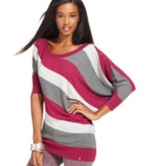 With a slouchy shape and wide stripes, this GUESS sweater is perfectly paired over the season's skinny jeans!