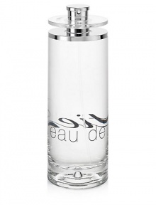 Eau de toilette concentrée: A citrus leafy woody scent. An intense fragrance that draws its vital energy from a leafy bouquet and its strength from a harmony of woody and white amber notes. Refreshing leafy top notes: violet and lavender leaves. Vibrant spicy middle notes: coriander leaves and nutmeg. Intense base notes : musk, blue cedar wood and patchouli. Eau de toilette concentrée: A citrus leafy woody scent. An intense fragrance that draws its vital energy from a leafy bouquet and its strength from a harmony of woody and white amber notes. Refreshing leafy top notes: violet and lavender leaves. Vibrant spicy middle notes: coriander leaves and nutmeg. Intense base notes : musk, blue cedar wood and patchouli.